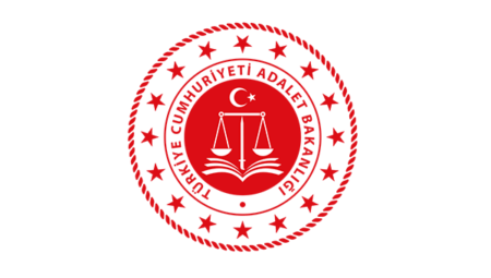 Bakan Bozdağ’dan Eskişehir’deki okul müdürüne başörtüsü tepkisi